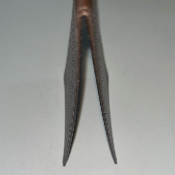 Louis Vuitton Brown ID / Card Holder Cross Grain Leather EUC - Picture 12 of 12